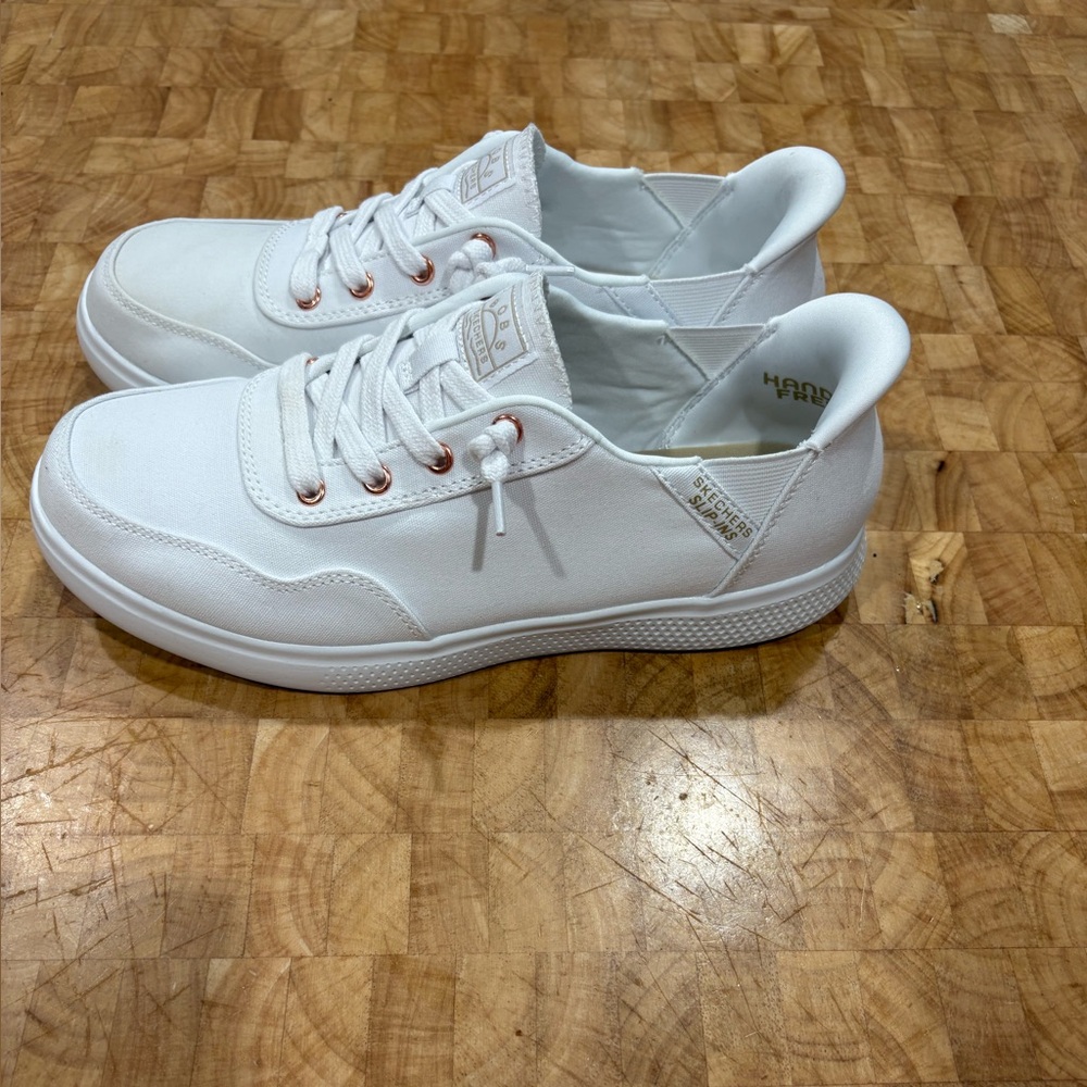 Skechers White Canvas Sneakers with Rose Gold Eyelets